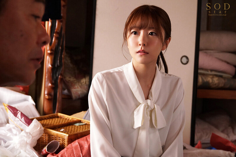 不登校生徒の父親と話し合いを持つ担任教師