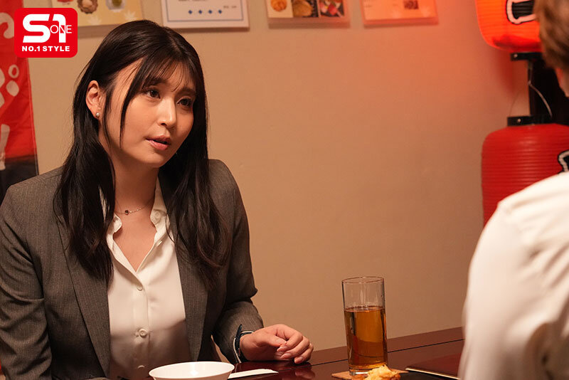 出張先で豪雨に遭って部下とホテルへ