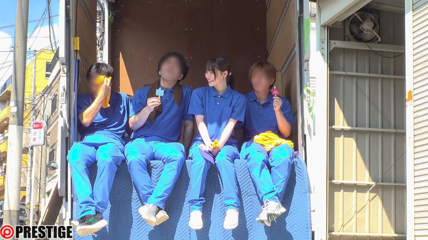 職場体験初日に従業員たちとアイスを食べてコミュニケーション