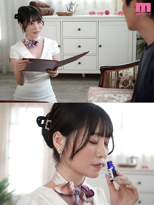 お客さんにエステ内容を説明するエステ嬢